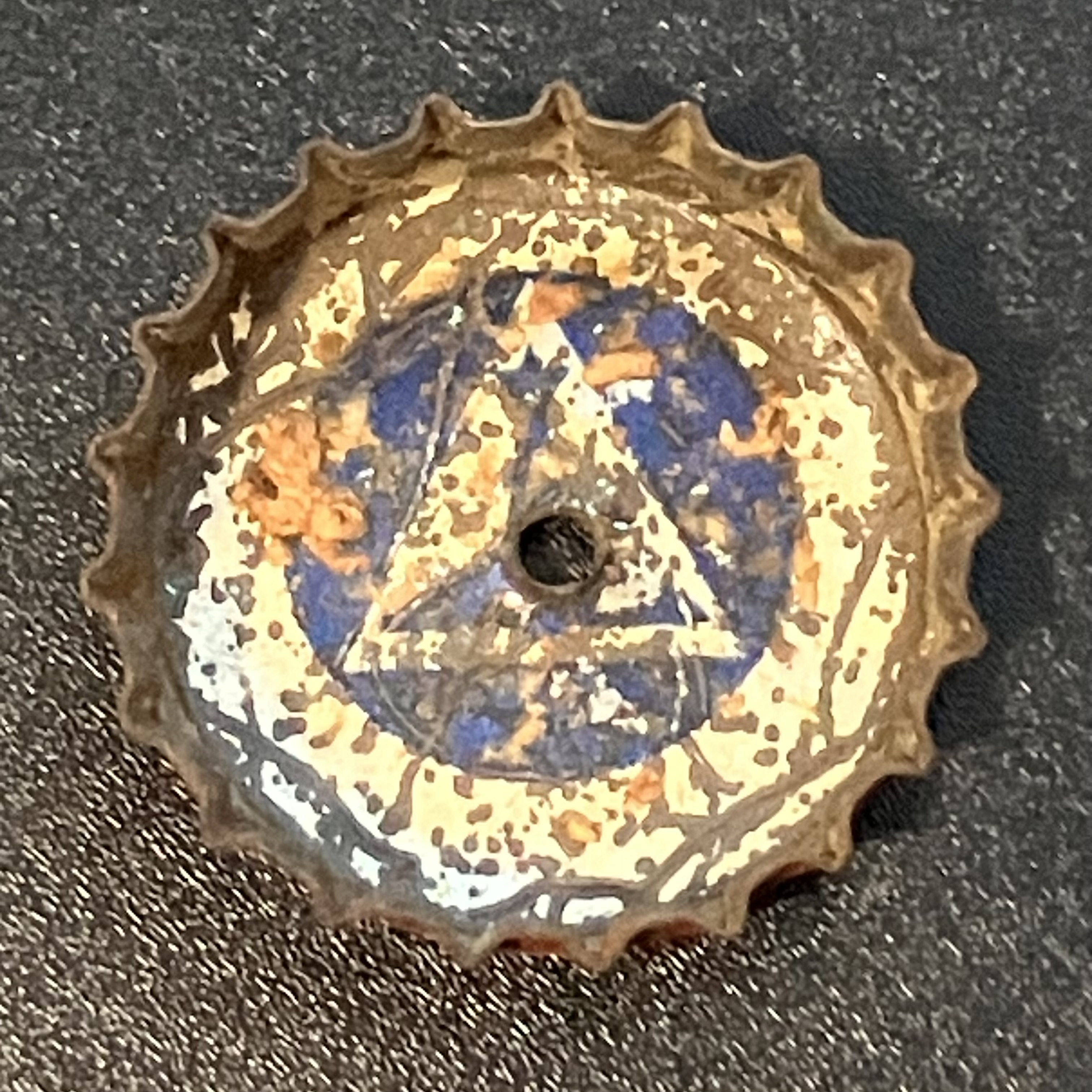 crown-cap liner of unadvertised variant