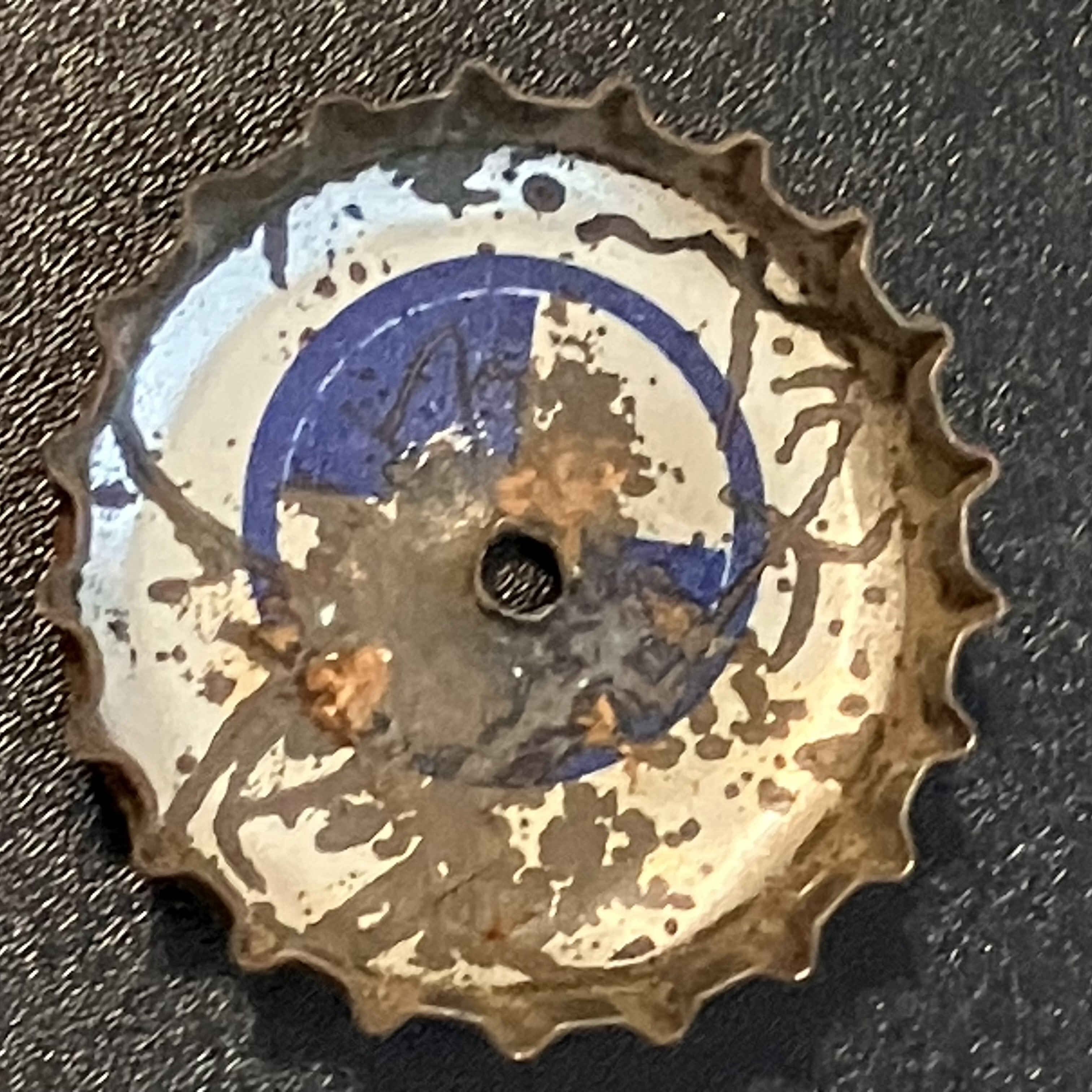 crown-cap liner of unadvertised variant